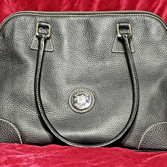 Vintage Dooney and Bourke handbag & Keychain - Picture 2 of 11